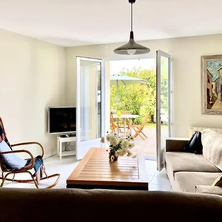 Holiday home Location Maison Saisonniere 4 A 6 Pers *