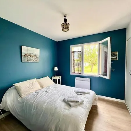 Location Maison Saisonniere 4 A 6 Pers * Prefailles